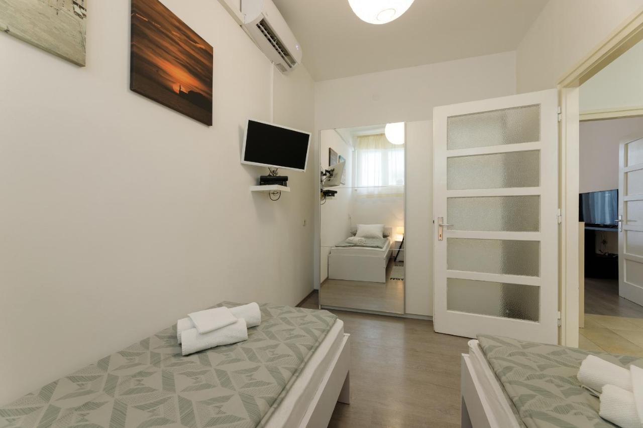 Studio Apartment Vito Zadar Bagian luar foto